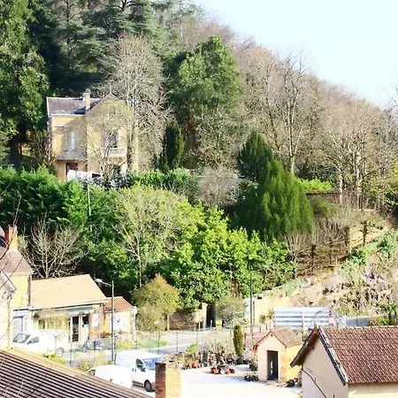 Large 2 Bed-balcony-7 Mins Walk To Historic Centre Sarlat-la-Canéda